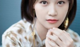 吃瓜系统文娱乐圈女主叫什么,娱乐圈女主的神秘身份大揭秘